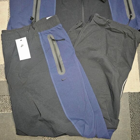Nike Tech Men's Dri-FIT Woven Color-Block Windrunner Set - Picture 4 of 8